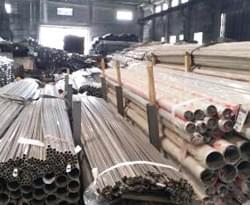 亚洲水蜜桃AV成人无码水蜜桃视频在线观看圆管仓储间